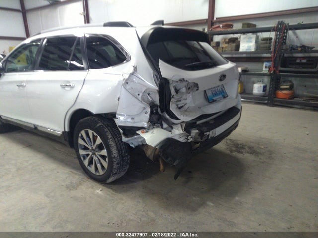 4S4BSATC7J3227633 Subaru Outback Touring