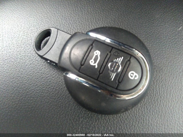 2018 Mini Clubman, VIN: WMWLU5C51J2G02479