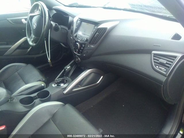 2016 Hyundai Veloster, VIN: KMHTC6AE4GU273801