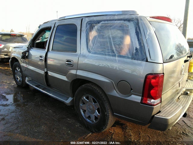 Cadillac Escalade 2002 1GYEK63N92R137991 Image 3