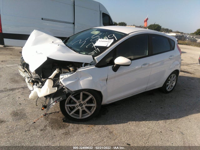 Ford FIESTA SE 2019 3FADP4EJXKM107049 Image 2