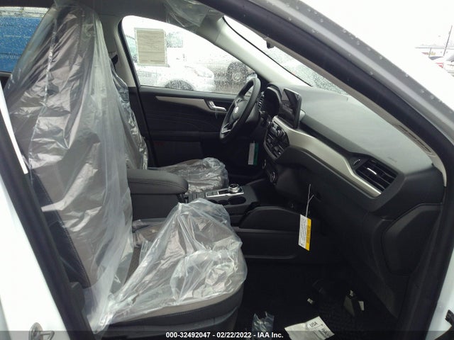 2021 Ford Escape, VIN: 1FMCU9BZXMUA82606