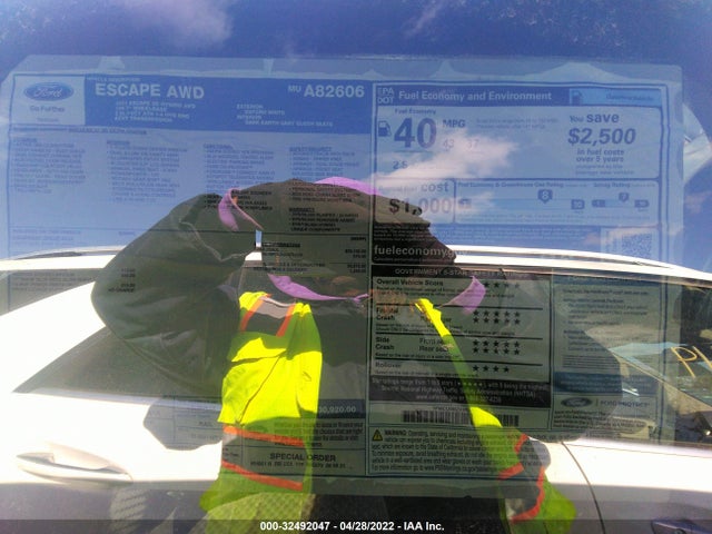 2021 Ford Escape, VIN: 1FMCU9BZXMUA82606