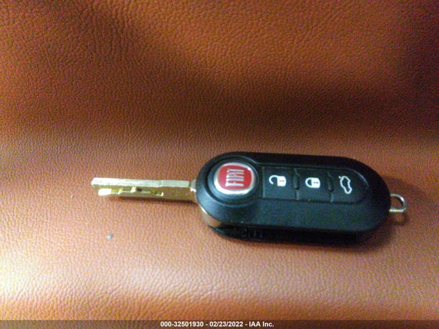 2015 Fiat 500L, VIN: ZFBCFADH3FZ031686