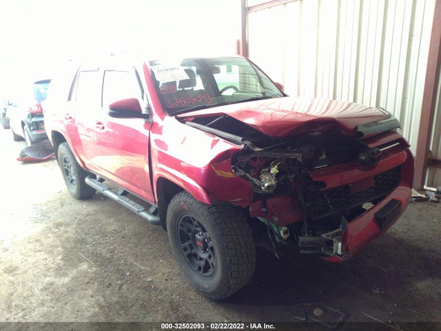 2020 Toyota 4Runner, VIN: JTEBU5JR0L5820511