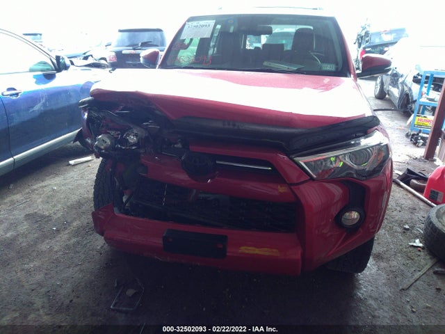 2020 Toyota 4Runner, VIN: JTEBU5JR0L5820511