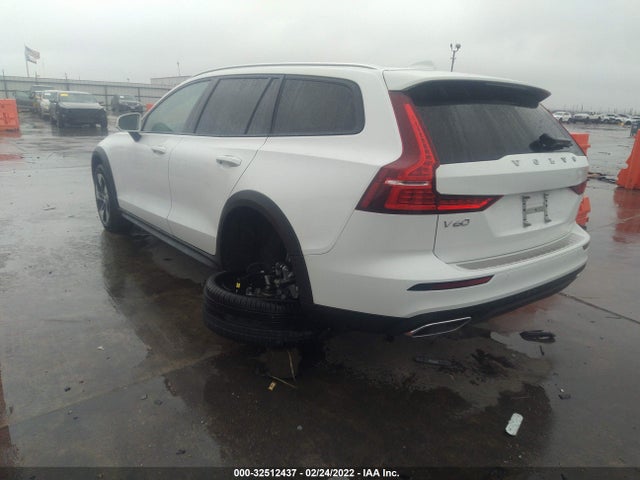 2021 Volvo V60, VIN: YV4102WK9M1077875