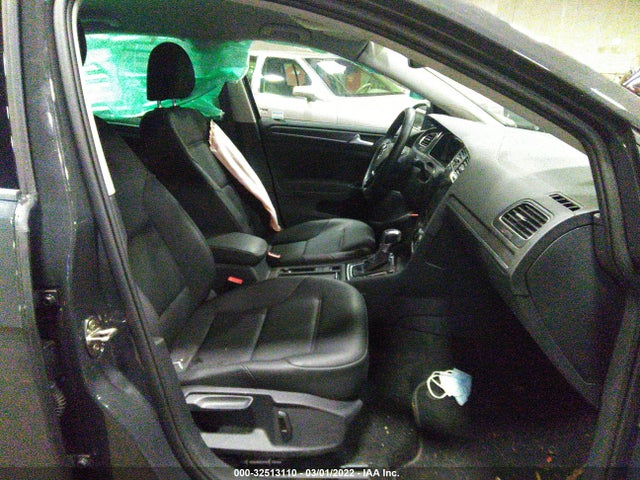 2019 Volkswagen Golf, VIN: WVWPR7AU5KW917112