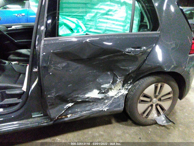 2019 Volkswagen Golf, VIN: WVWPR7AU5KW917112