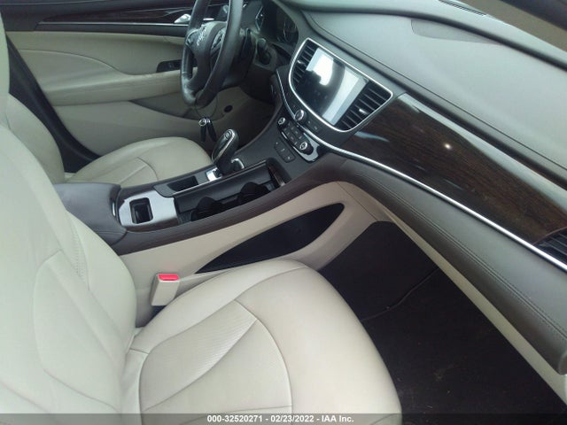 2018 Buick LaCrosse, VIN: 1G4ZR5SS5JU136820