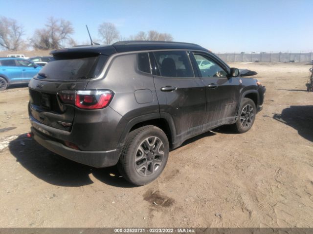 3C4NJDDB2JT499782 Jeep Compass Trailhawk