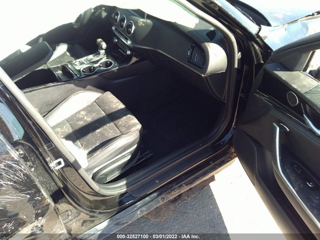 2022 Kia Stinger, VIN: KNAE35LD1N6101686