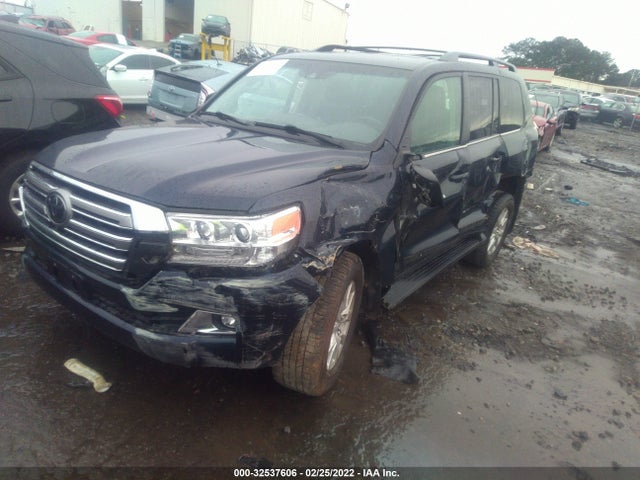 2019 Toyota Land Cruiser, VIN: JTMCY7AJ6K4075612
