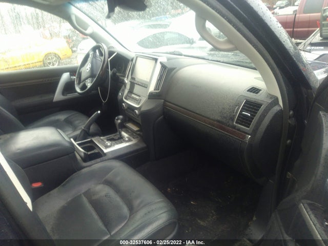 2019 Toyota Land Cruiser, VIN: JTMCY7AJ6K4075612