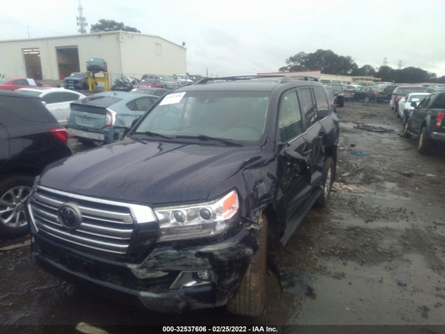 2019 Toyota Land Cruiser, VIN: JTMCY7AJ6K4075612