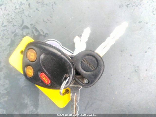 GMC YUKON DENALI 2003 1GKEK63U83J228736 Image 3
