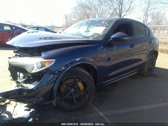 ZASFAKEVXJ7C17675 Alfa Romeo STELVIO QUADRIFOGLIO
