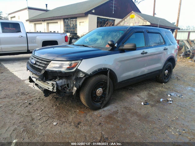 Ford UTILITY POLICE 2016 1FM5K8AR0GGB89063 Image 2