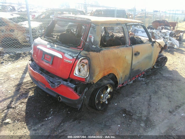 2008 MINI COOPER HARDTOP WMWMF33518TU66794 Photo 3