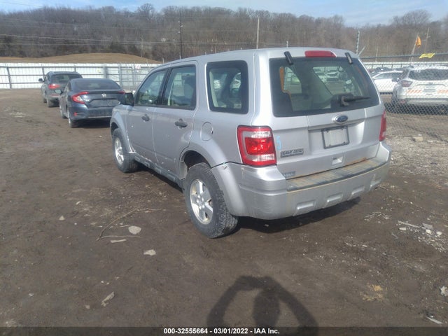 2011 FORD ESCAPE XLS VIN: 1FMCU9C76BKA53741