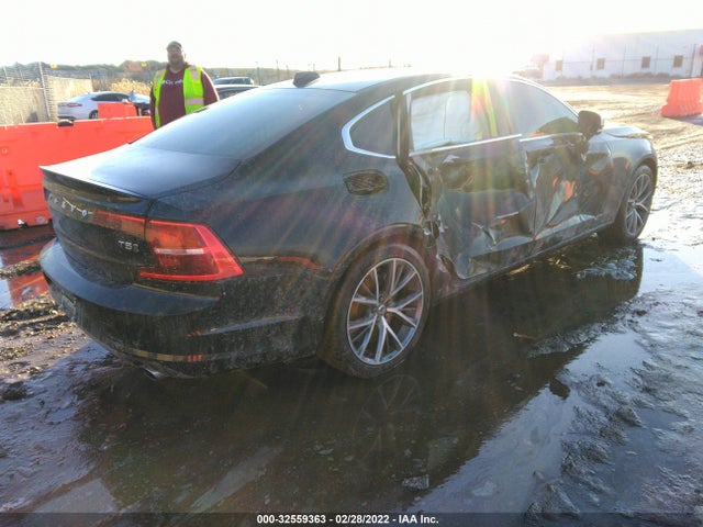 2018 Volvo S90, VIN: LVY982MK8JP032381