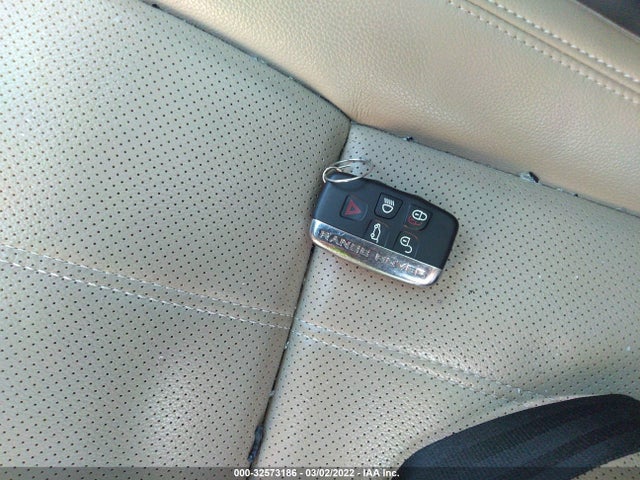 2018 Land Rover Range Rover Velar, VIN: SALYB2RX9JA736223