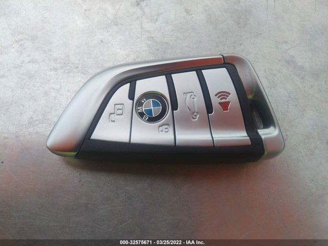 2021 BMW X7, VIN: 5UXCX6C05M9H99865