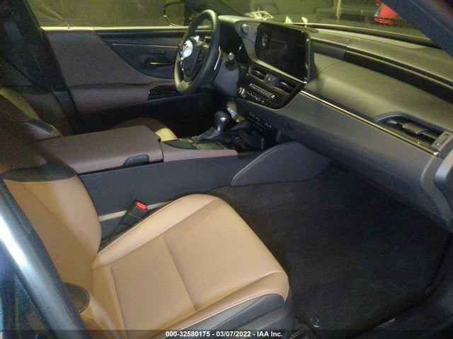 2022 Lexus ES, VIN: 58AD11D10NU008451