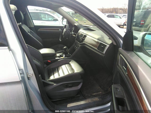 1V2NR2CA1KC560721 Volkswagen Atlas 3.6l V6 Sel Premium