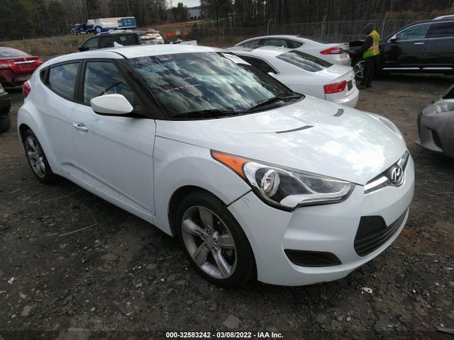 2015 Hyundai Veloster, VIN: KMHTC6AD1FU228479