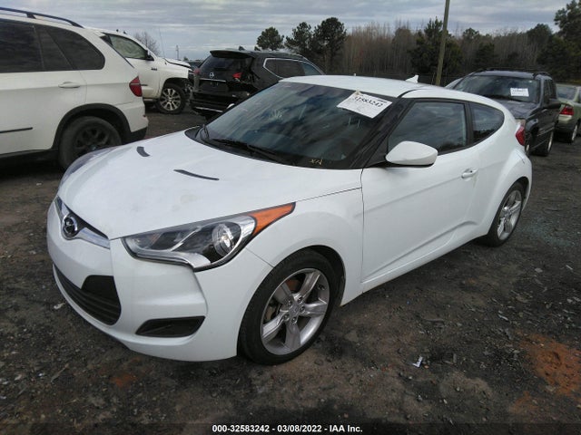 2015 Hyundai Veloster, VIN: KMHTC6AD1FU228479