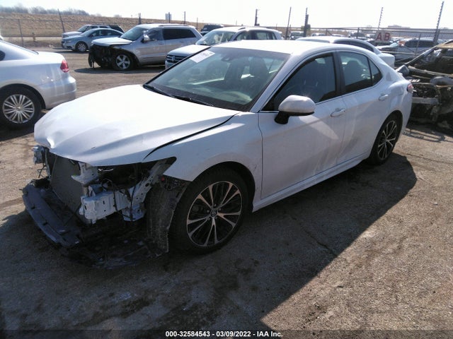 2018 Toyota Camry, VIN: 4T1B11HKXJU100145