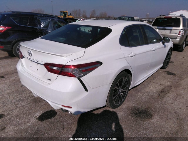 2018 Toyota Camry, VIN: 4T1B11HKXJU100145