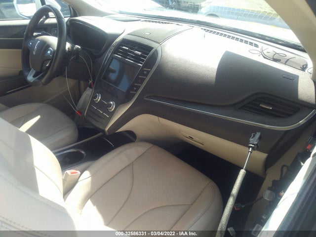 2018 Lincoln MKC, VIN: 5LMTJ3DH0JUL14424
