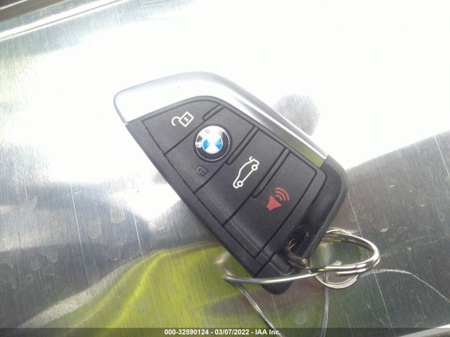2021 BMW X1, VIN: WBXJG7C02M5T77056