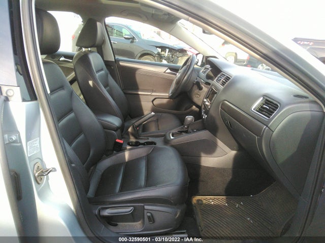 3VWLL7AJ4DM388984 Volkswagen Jetta Sedan Tdi W/premium/nav