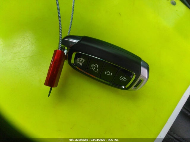 2022 Hyundai Veloster, VIN: KMHT36AH2NU012240