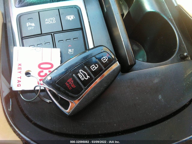 2016 Hyundai Azera, VIN: KMHFH4JG0GA559795