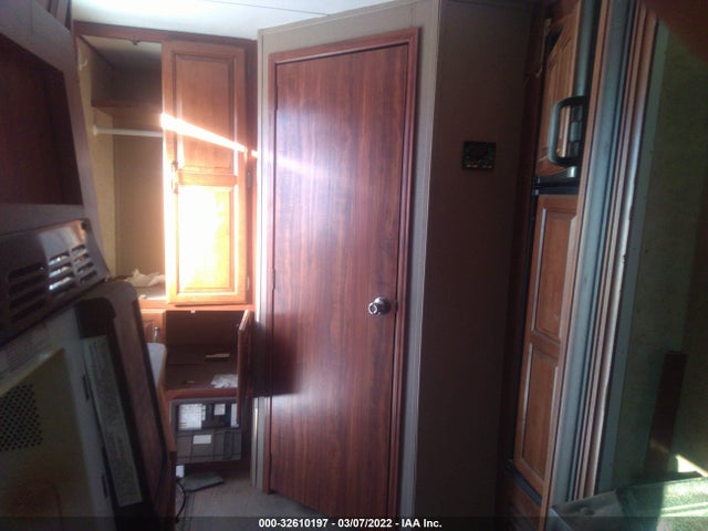 4YDT21R27FC503949 Keystone Trailer