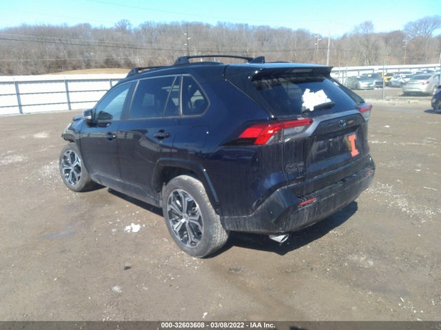 2021 Toyota RAV4, VIN: JTMFB3FV1MD045889