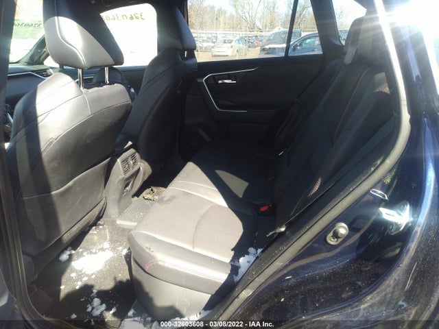 2021 Toyota RAV4, VIN: JTMFB3FV1MD045889