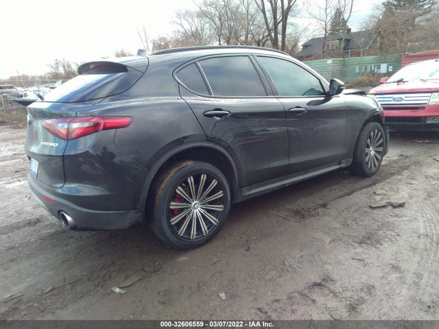 2019 Alfa Romeo Stelvio, VIN: ZASPAKBN2K7C49594