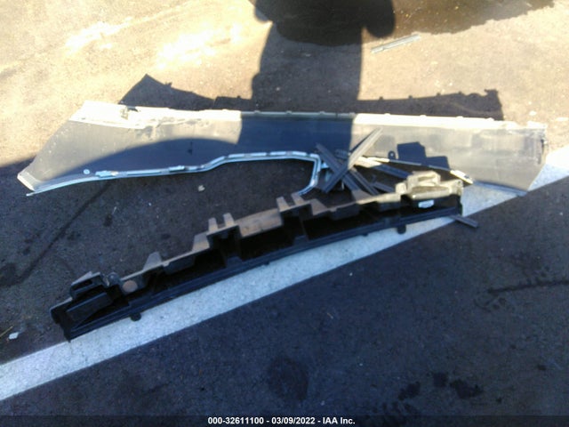 2014 Lincoln MKZ, VIN: 3LN6L2LU6ER831582