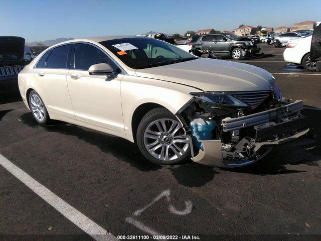 2014 Lincoln MKZ, VIN: 3LN6L2LU6ER831582