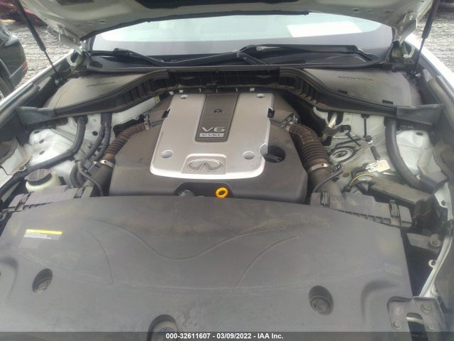 2017 Infiniti Q70, VIN: JN1BY1AP2HM741101