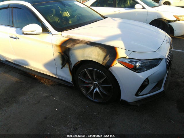 2019 Genesis G70, VIN: KMTG74LE5KU043383
