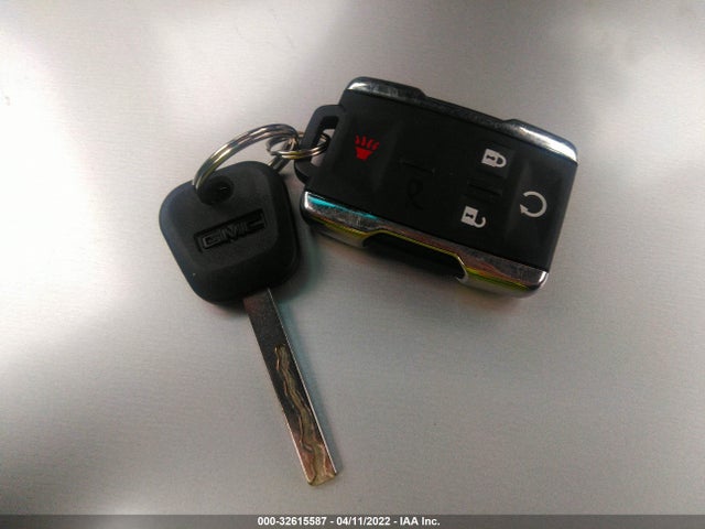GMC Sierra 2500hd Denali 2015 1GT120E8XFF165072 Image 11