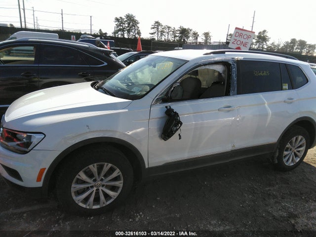 2018 Volkswagen Tiguan, VIN: 3VV2B7AXXJM059452