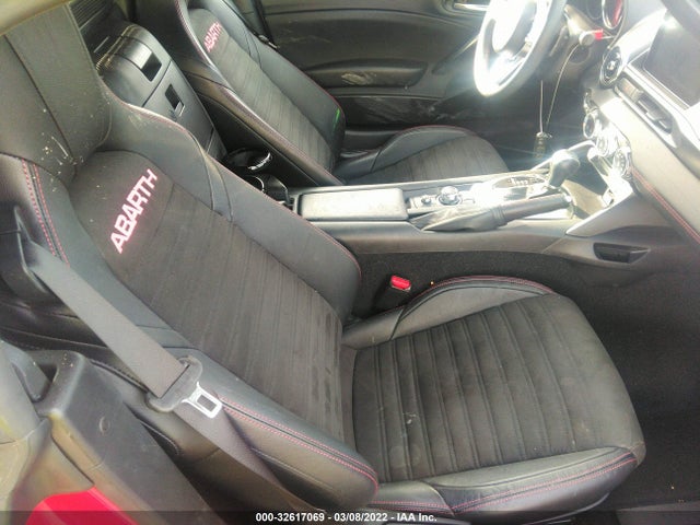 2018 Fiat 124 Spider, VIN: JC1NFAEK5J0138815