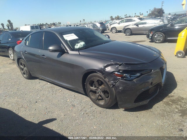 2017 Alfa Romeo Giulia, VIN: ZARFAEBN6H7536103